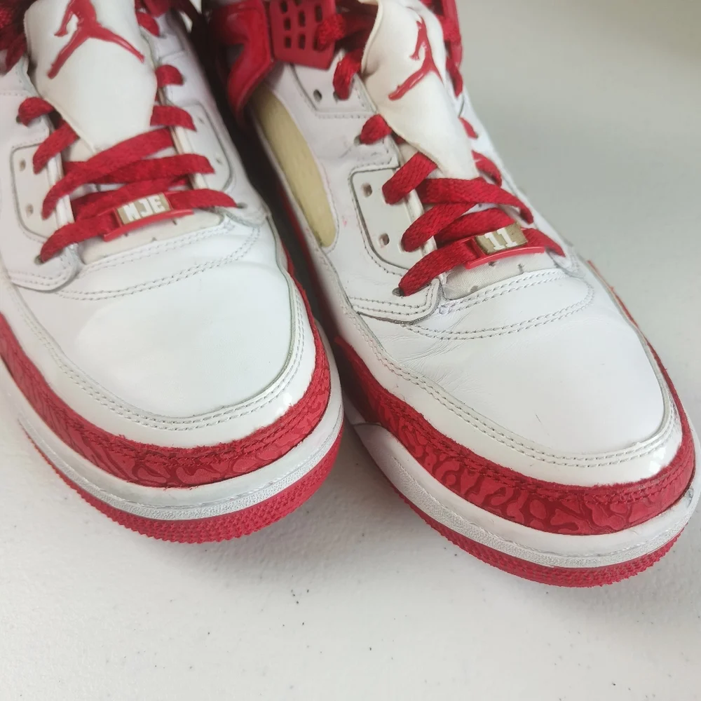 Jordan NikeID Men's Retro Sneakers 2012 Style 532513-993 Size 13 White/Red Snake